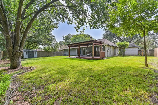 a front view of house with yard