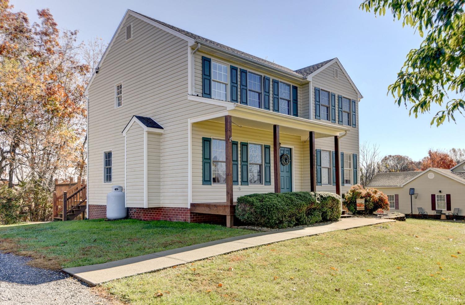 3636 White Road Forest, VA 24551 - Photo 42 of 44 a front view of a house with a yard and trees