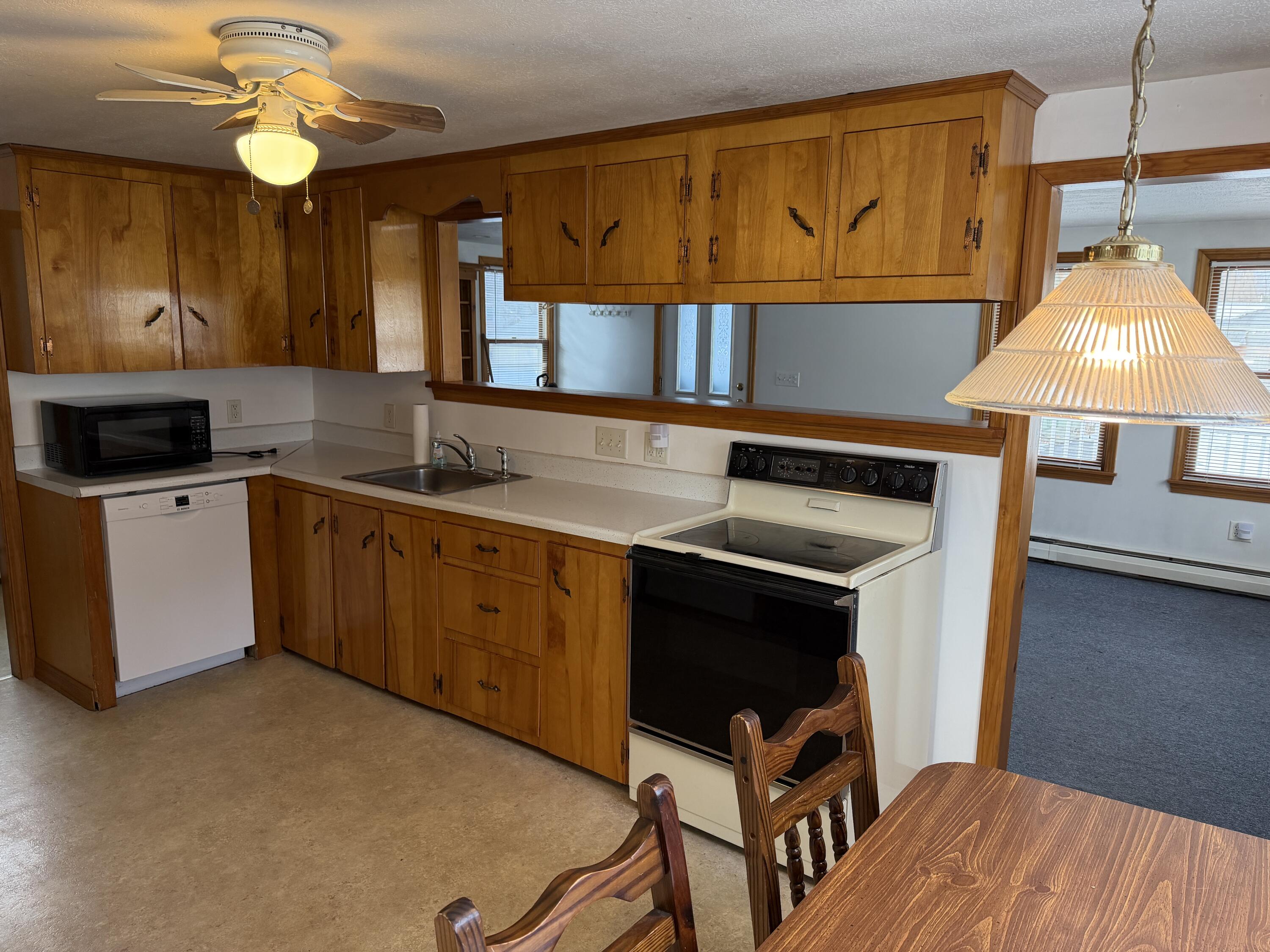 34 Pepperell Street Saco, ME 04072 - Photo 11 of 33 11