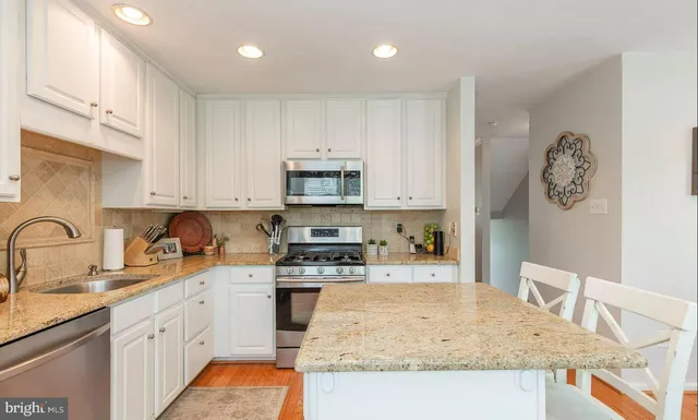 $3,300 | 423 Fort Hill Circle, Fort Washington, PA 19034