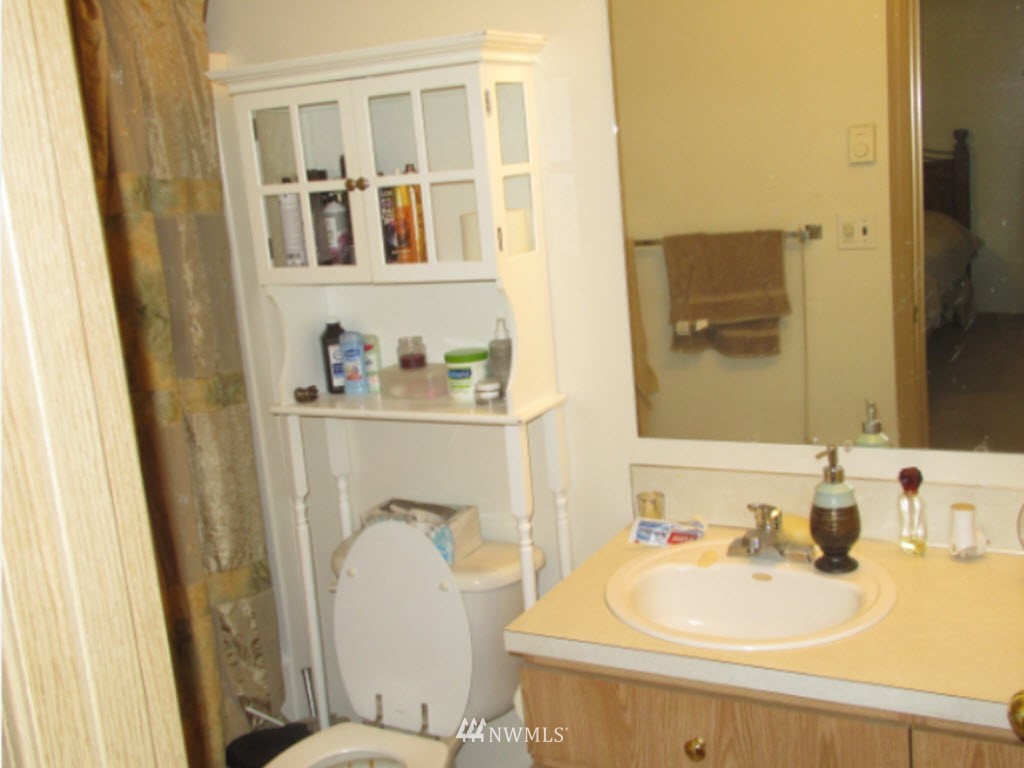 5422 Gifford Road Southwest Olympia, WA 98512 - Photo 7 of 25 Gallery Image 7