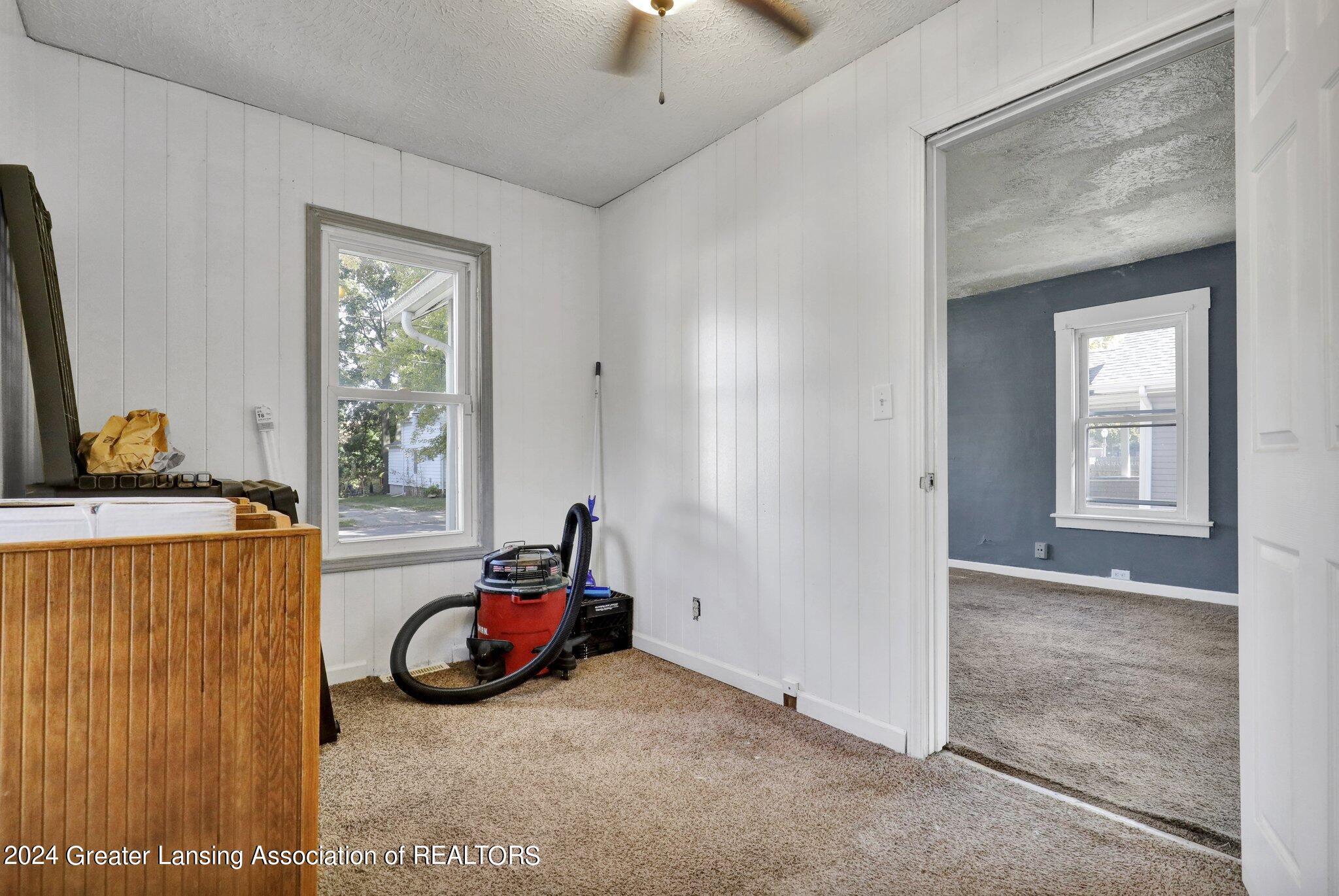 400 East Rouse Street Lansing, MI 48910 - Photo 9 of 16 9