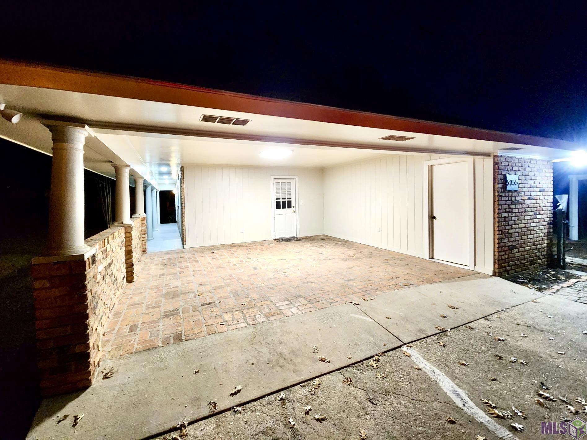 5055 Inniswold Road Baton Rouge, LA 70809 - Photo 1 of 17