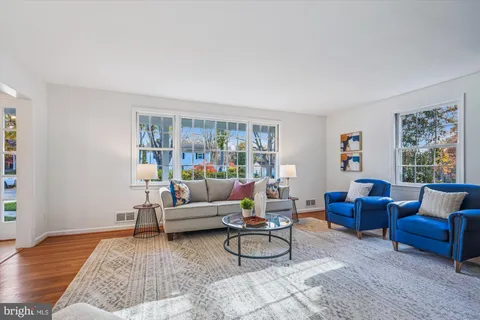 $975,000 | 11914 Goya Drive, Potomac, MD 20854