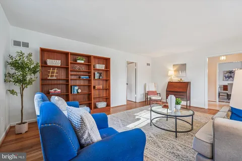 $975,000 | 11914 Goya Drive, Potomac, MD 20854