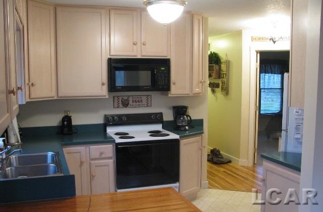 4470 Sutton Road Britton, MI 49229 - Photo 9 of 17