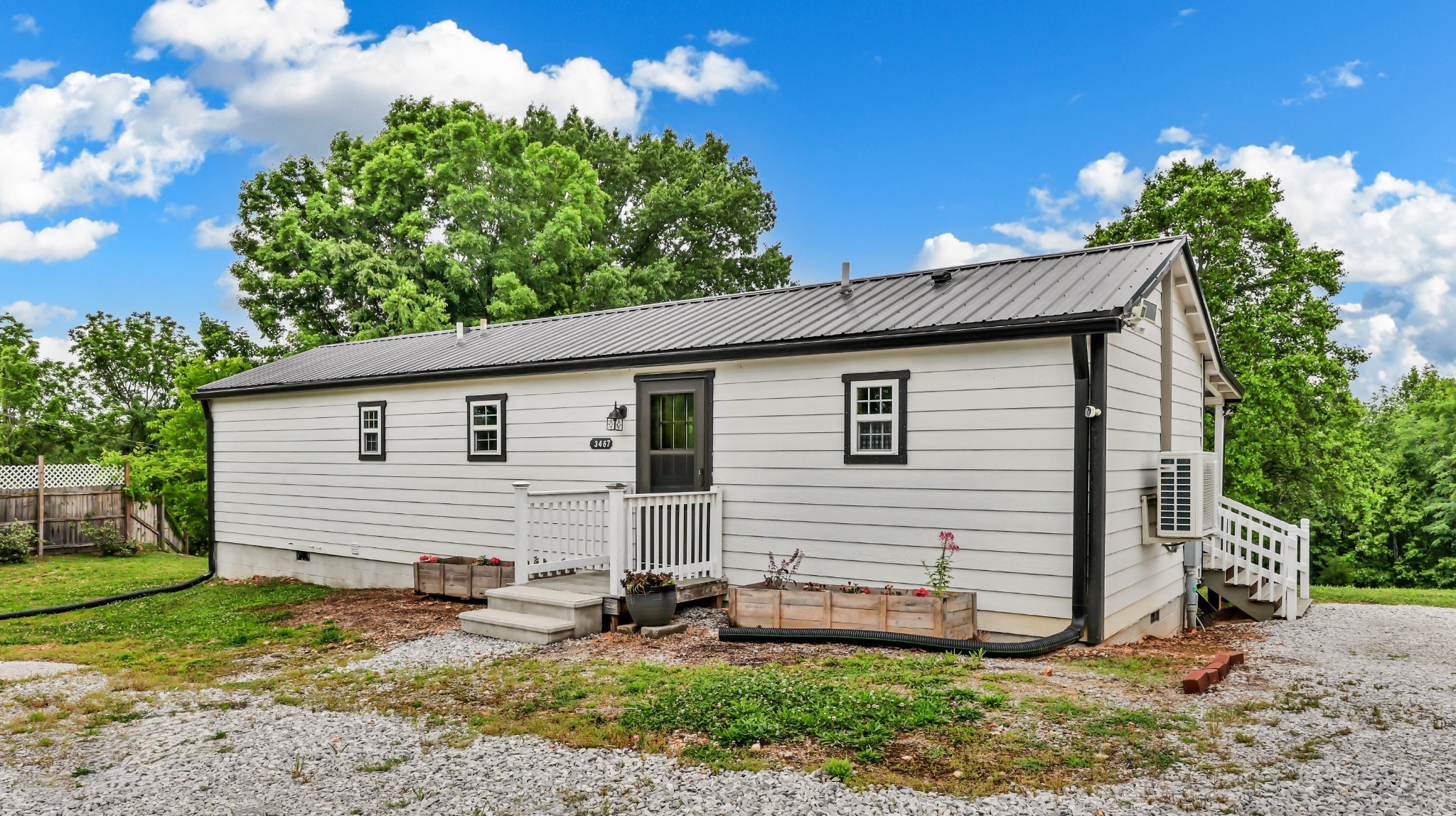 3467 Luther Ragan Road Palmyra, TN 37142 - Photo 3 of 28