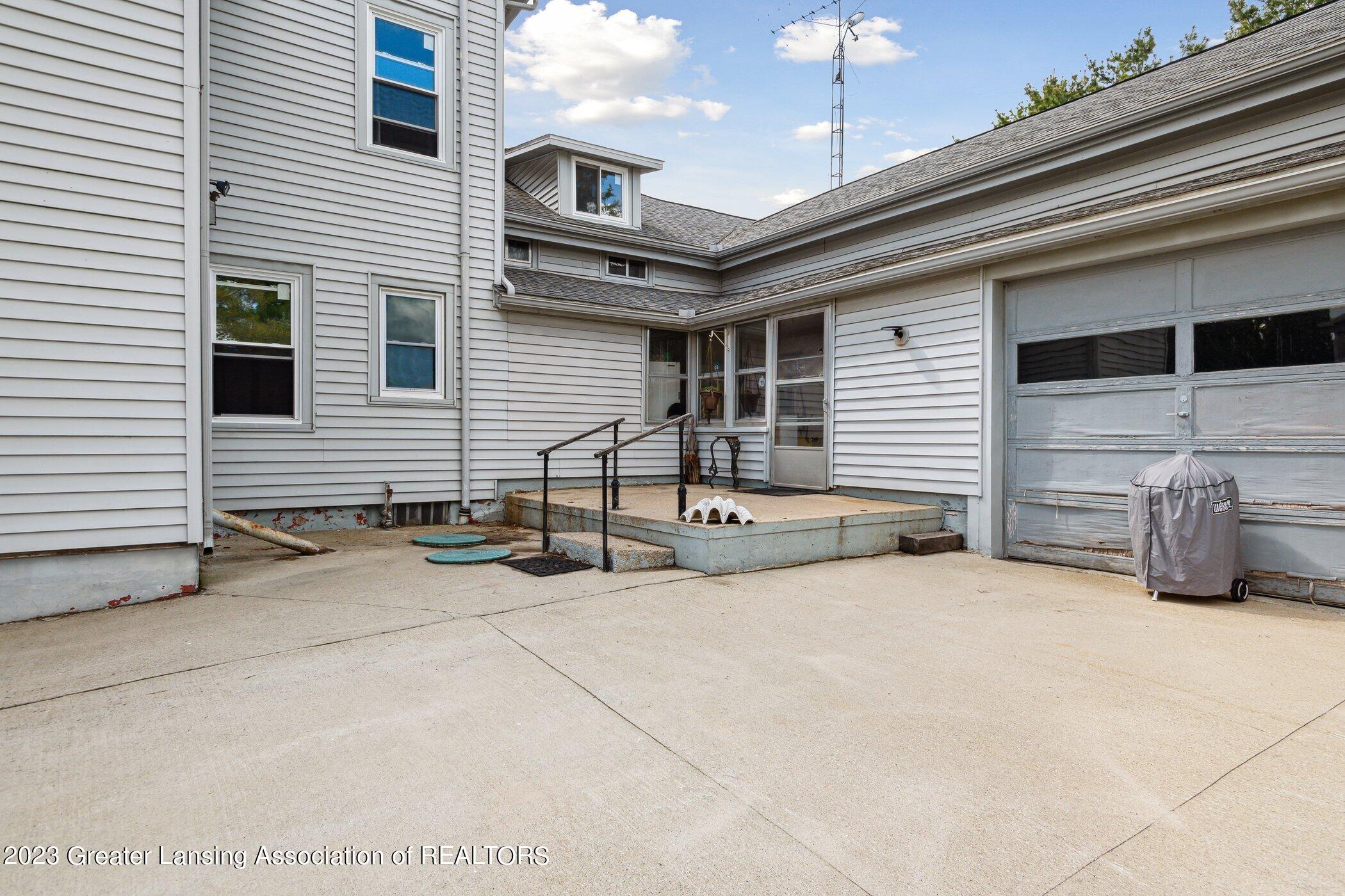 7930 North Fowlerville Road Fowlerville, MI 48836 - Photo 4 of 42 7930-N-Fowlerville-Rd-Fowlerville-MI-488