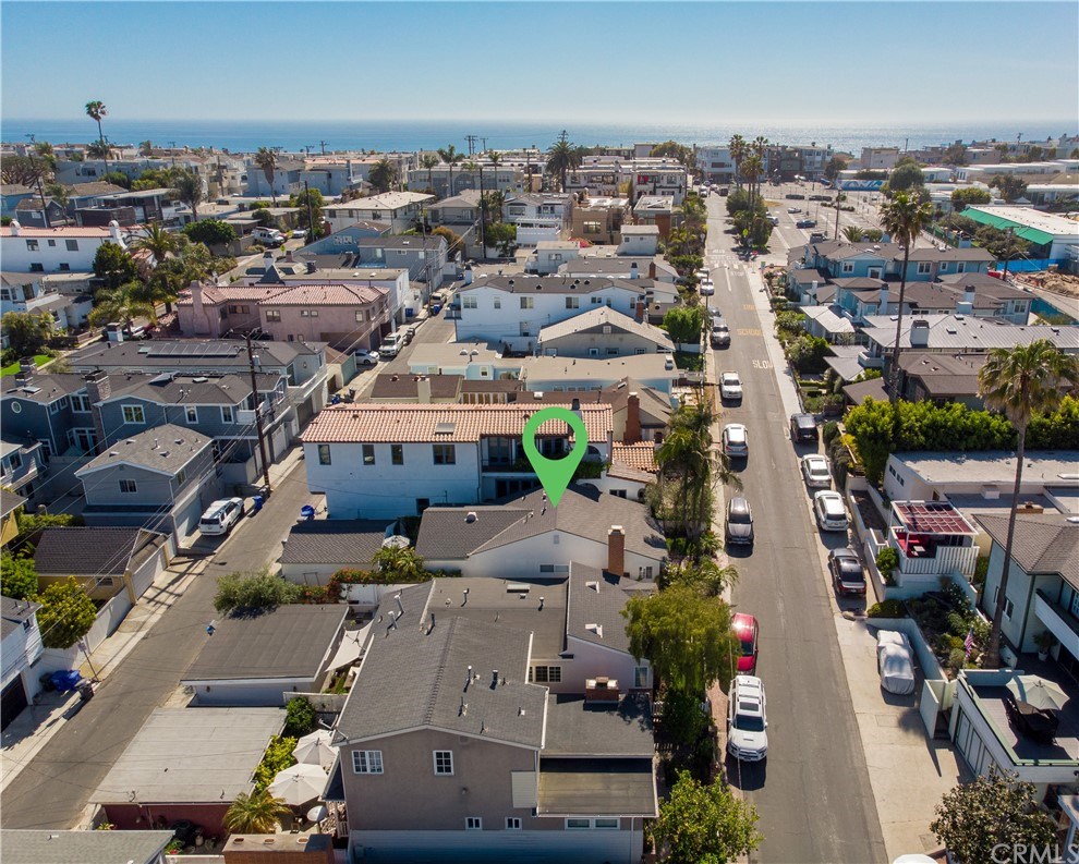 528 24th Street Manhattan Beach, CA 90266 - Photo 28 of 29 Yah, the beach