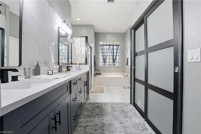 $575,500 | 3236 Potomac Court, Naples, FL 34120