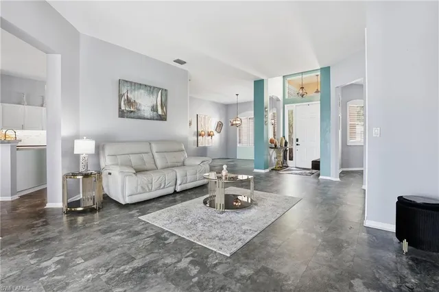 $575,500 | 3236 Potomac Court, Naples, FL 34120