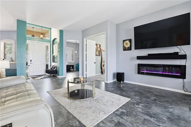 $575,500 | 3236 Potomac Court, Naples, FL 34120