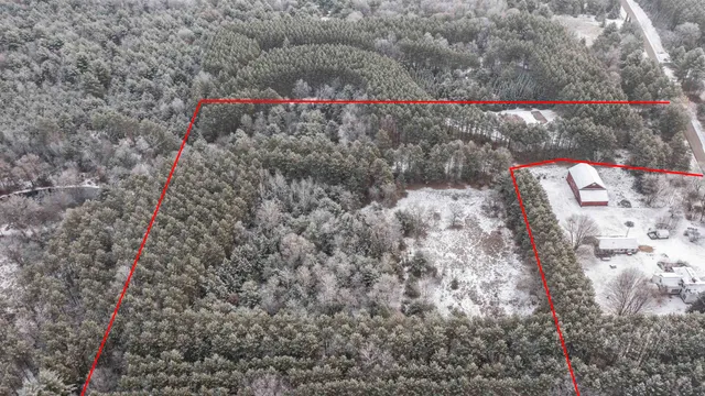 $689,900 | E1400 Stratton Lake Road, Waupaca, WI 54981