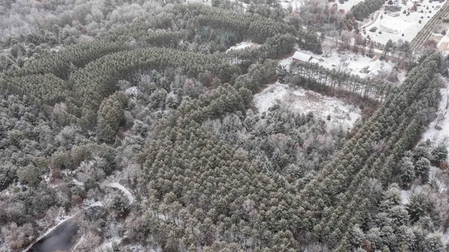 $689,900 | E1400 Stratton Lake Road, Waupaca, WI 54981