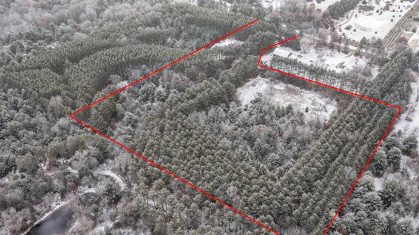 $689,900 | E1400 Stratton Lake Road, Waupaca, WI 54981