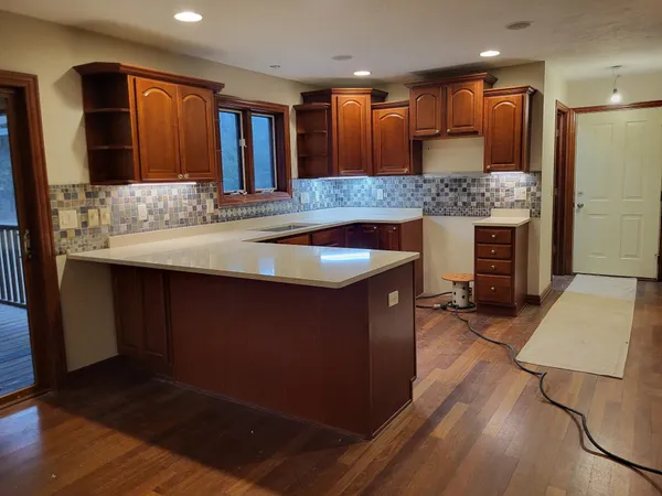 $689,900 | E1400 Stratton Lake Road, Waupaca, WI 54981