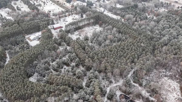 $689,900 | E1400 Stratton Lake Road, Waupaca, WI 54981