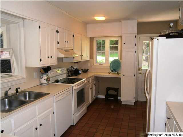 419 Devon Drive Birmingham, AL 35209 - Photo 10 of 17