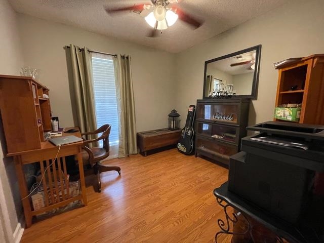 1010 Harmon Drive Atoka, TN 38004 - Photo 18 of 20 a bedroom with furniture and a window