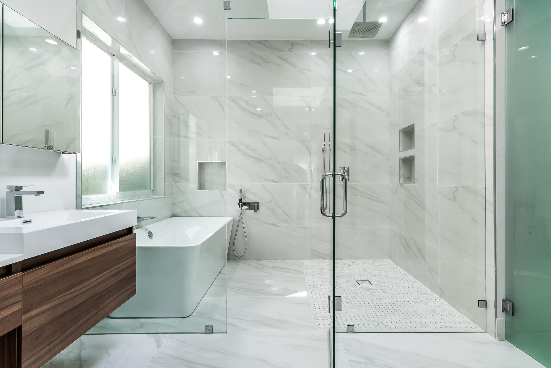 5370 Ascot Bend Road Boca Raton, FL 33496 - Photo 8 of 19 Master Bath