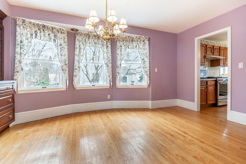 19 Elm Court Andover, MA 01810 - Photo 9 of 24