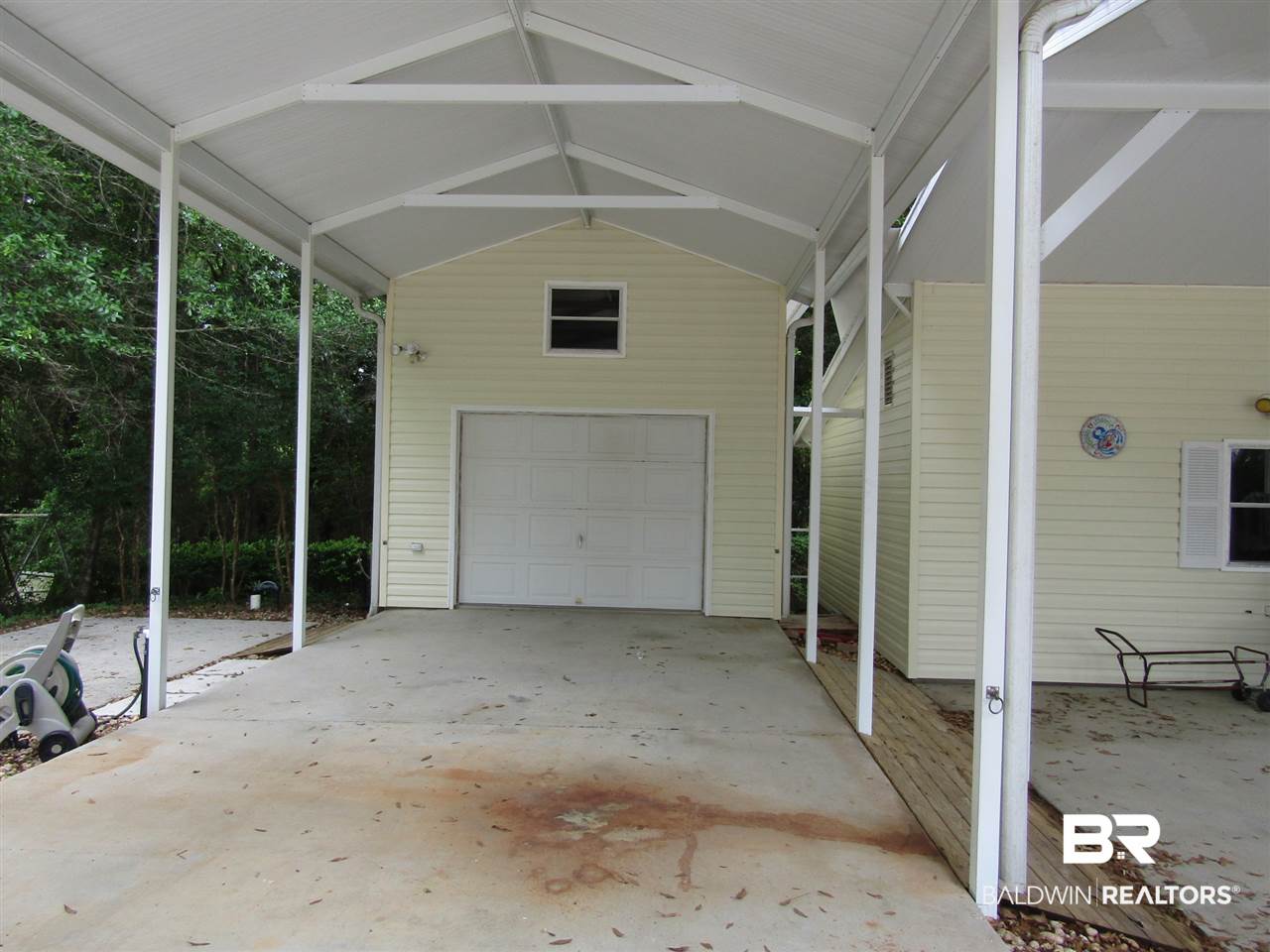 1860 Suavez Circle Lillian, AL 36549 - Photo 4 of 38