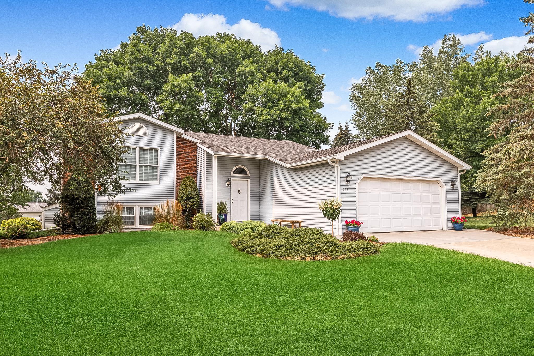 811 Northland Lane Rochester, MN 55906 - Photo 1 of 50 Gallery Image 1