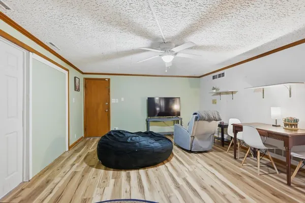 $317,000 | 911 Euclid Boulevard, Carthage, MO 64836