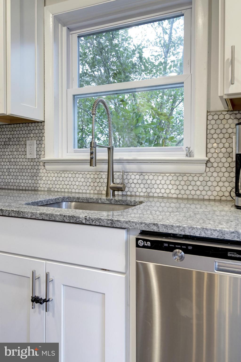 8312 Ramsgate Court Alexandria, VA 22309 - Photo 5 of 25 Kitchen
