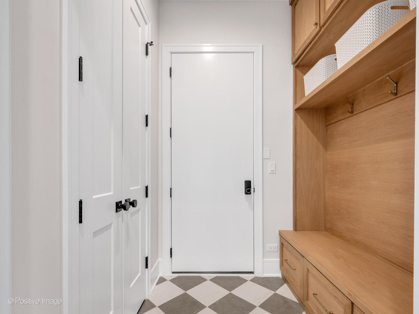 104 Evergreen Avenue Elmhurst, IL 60126 - Photo 21 of 41 a bathroom with a shower and a toilet