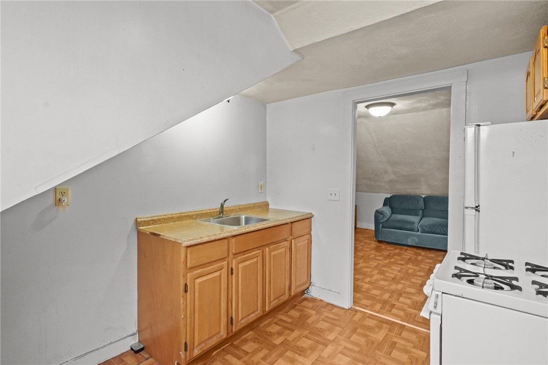 15 Judith Street Providence, RI 02909 - Photo 21 of 38