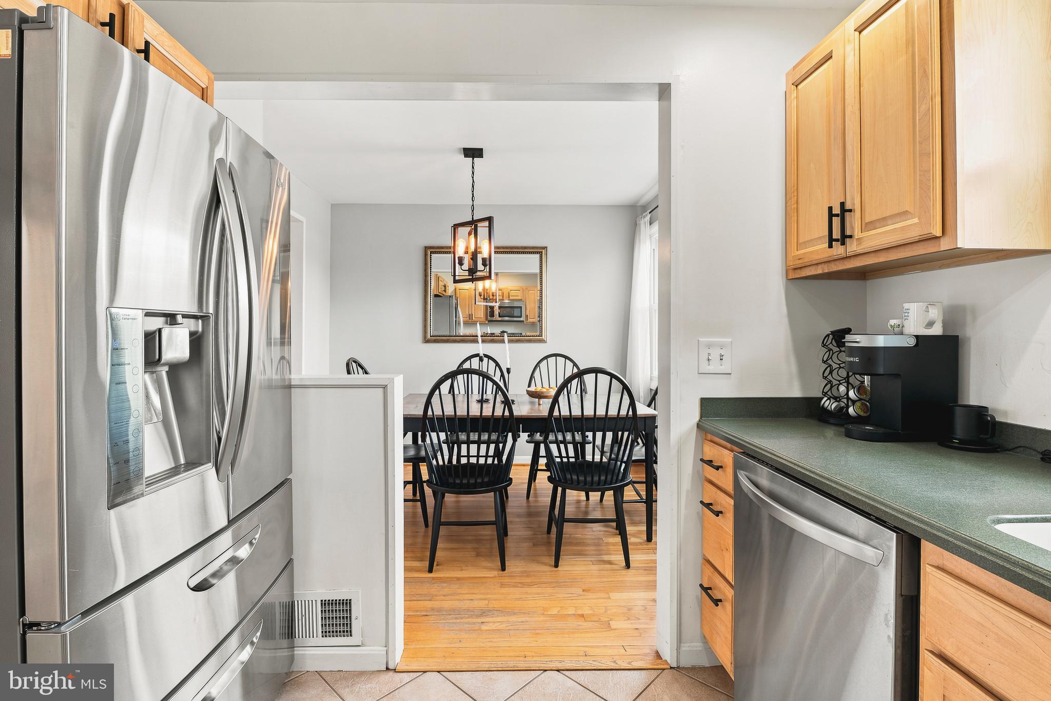 3224 Acton Road Parkville, MD 21234 - Photo 10 of 36
