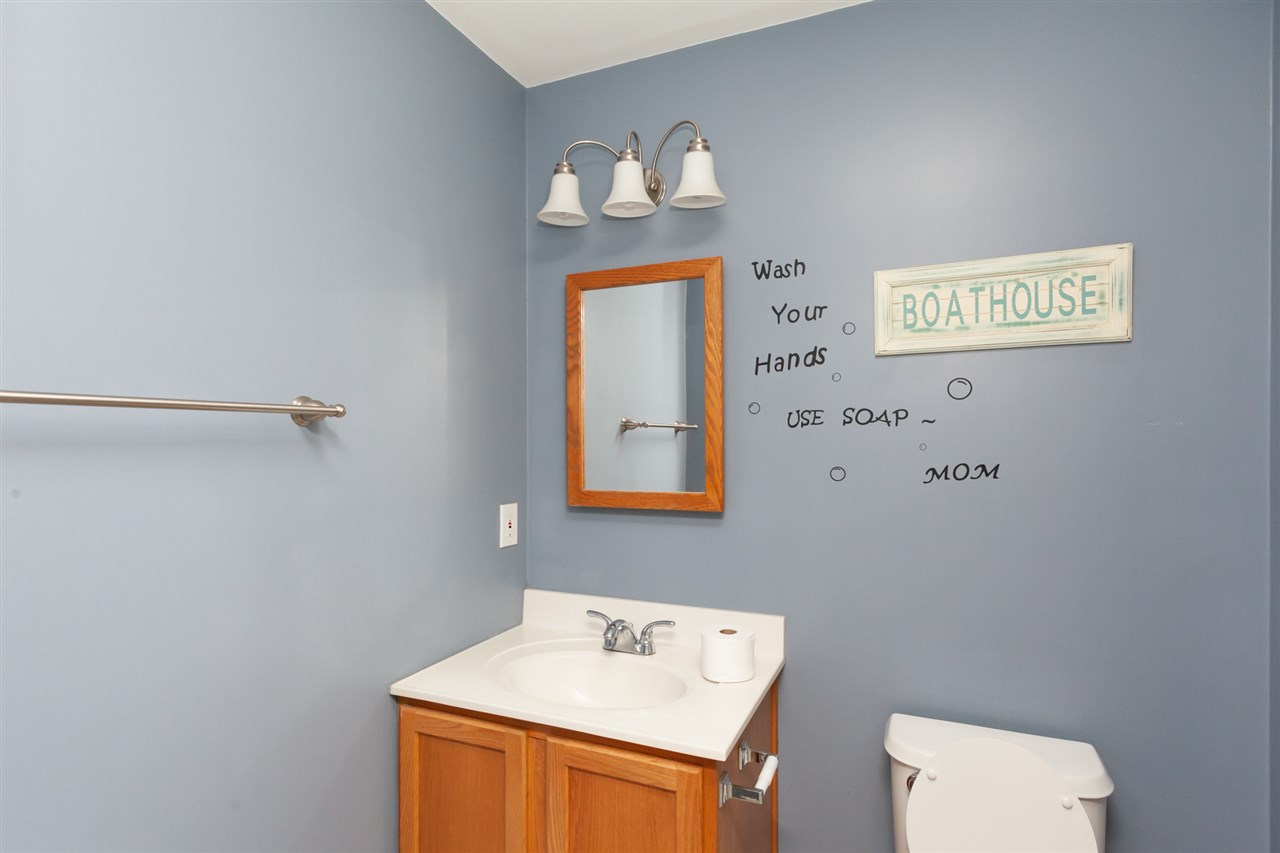 106 Cedar Road Eliot, ME 03903 - Photo 4 of 37 Gallery Image 4