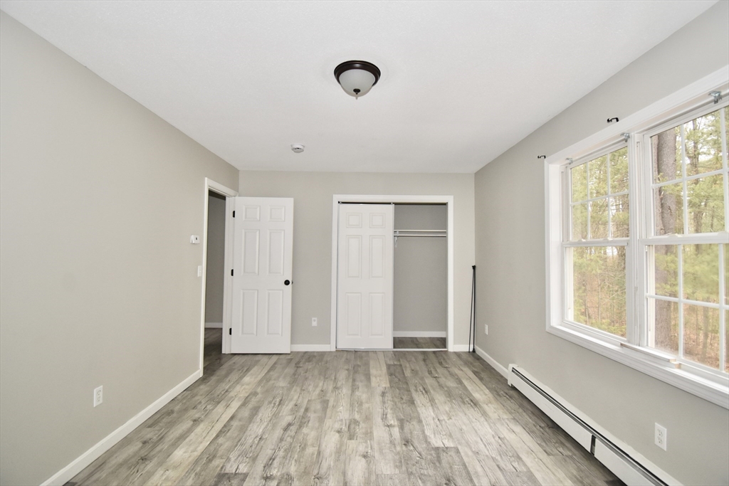 183 Jewett Street Springfield, MA 01129 - Photo 17 of 23
