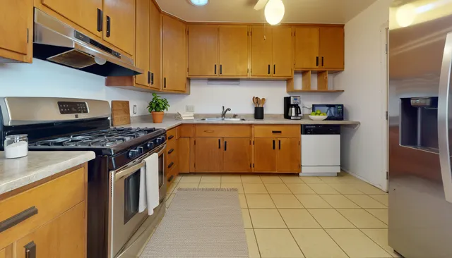 $225,000 | 807 Oakcrest Drive, Champaign, IL 61821