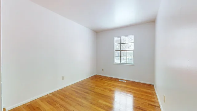 $225,000 | 807 Oakcrest Drive, Champaign, IL 61821