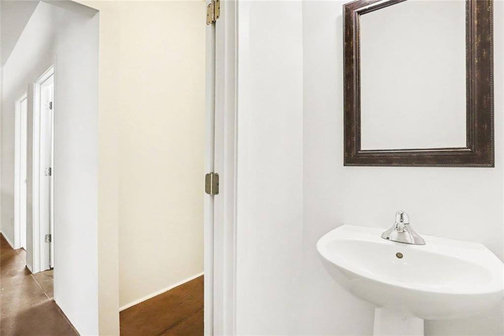 560 Dutch Valley Road Northeast, Unit 2305 Atlanta, GA 30324 - Photo 20 of 29
