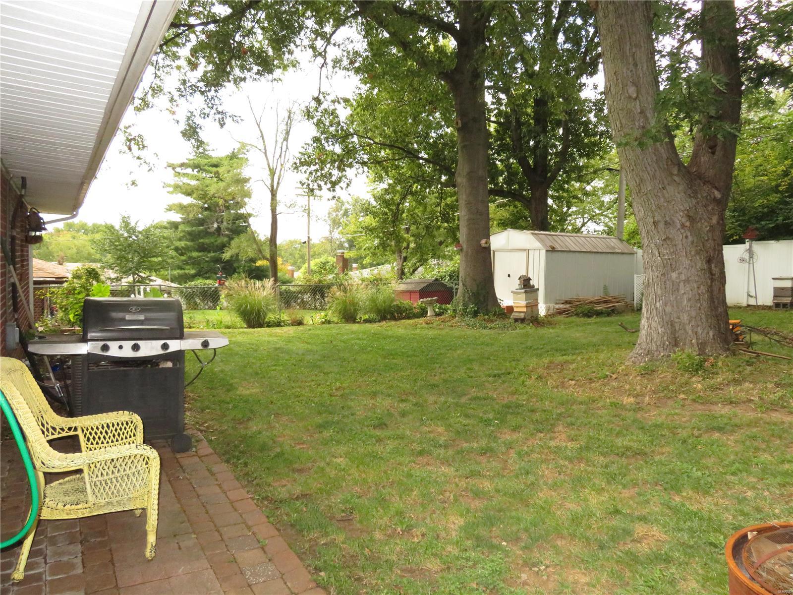 2109 Brown Road St. Louis, MO 63114 - Photo 13 of 17 Gallery Image 13