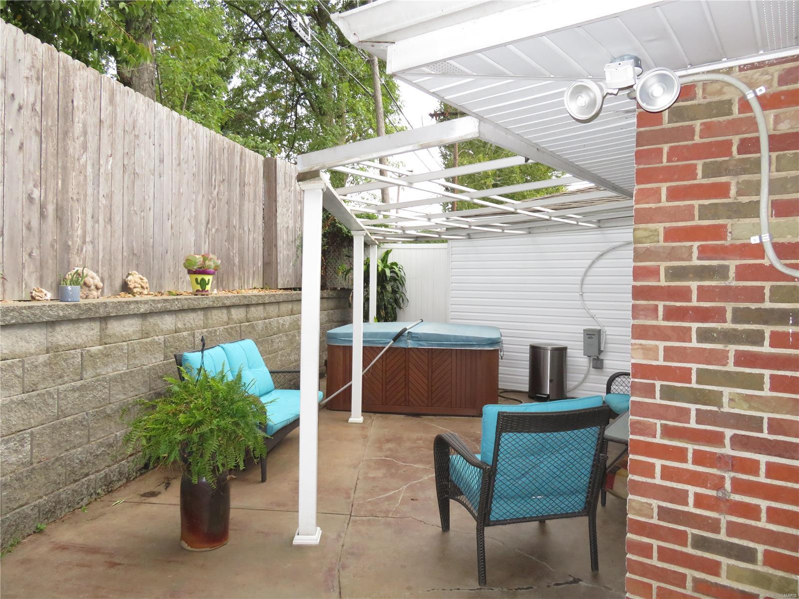 2109 Brown Road St. Louis, MO 63114 - Photo 14 of 17 Gallery Image 14