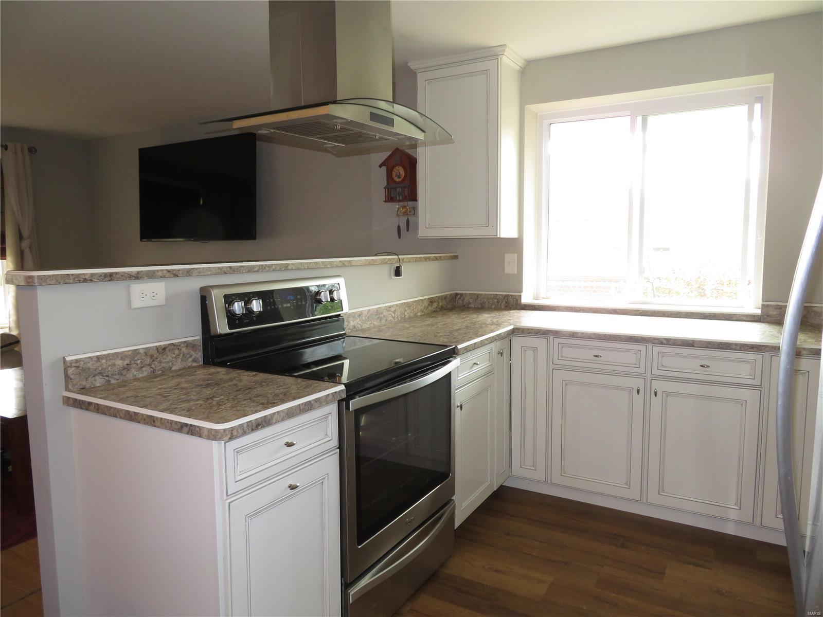2109 Brown Road St. Louis, MO 63114 - Photo 5 of 17 Gallery Image 5