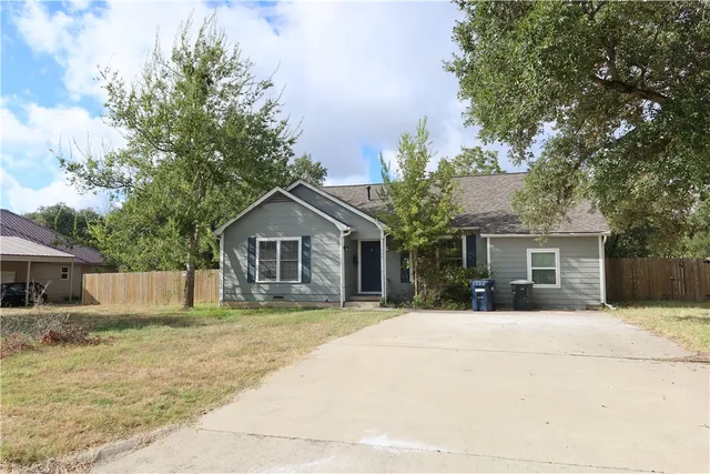 $499,500 | 1008 Puryear Drive, College Station, TX 77840