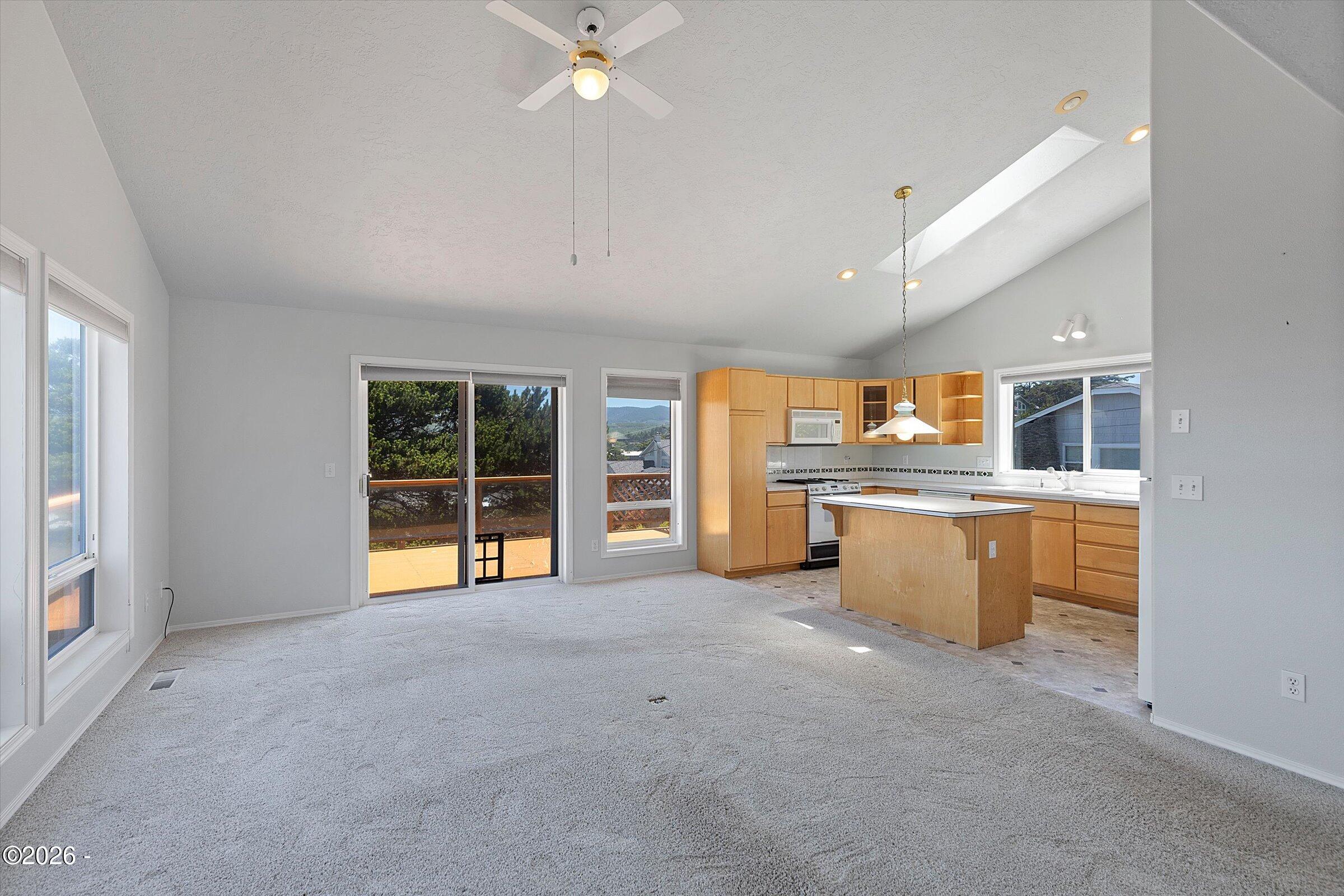 935 Southwest 7th Street Lincoln City, OR 97367 - Photo 10 of 50