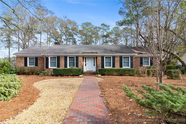 $379,900 | 501 Edinburgh Drive, Fayetteville, NC 28303