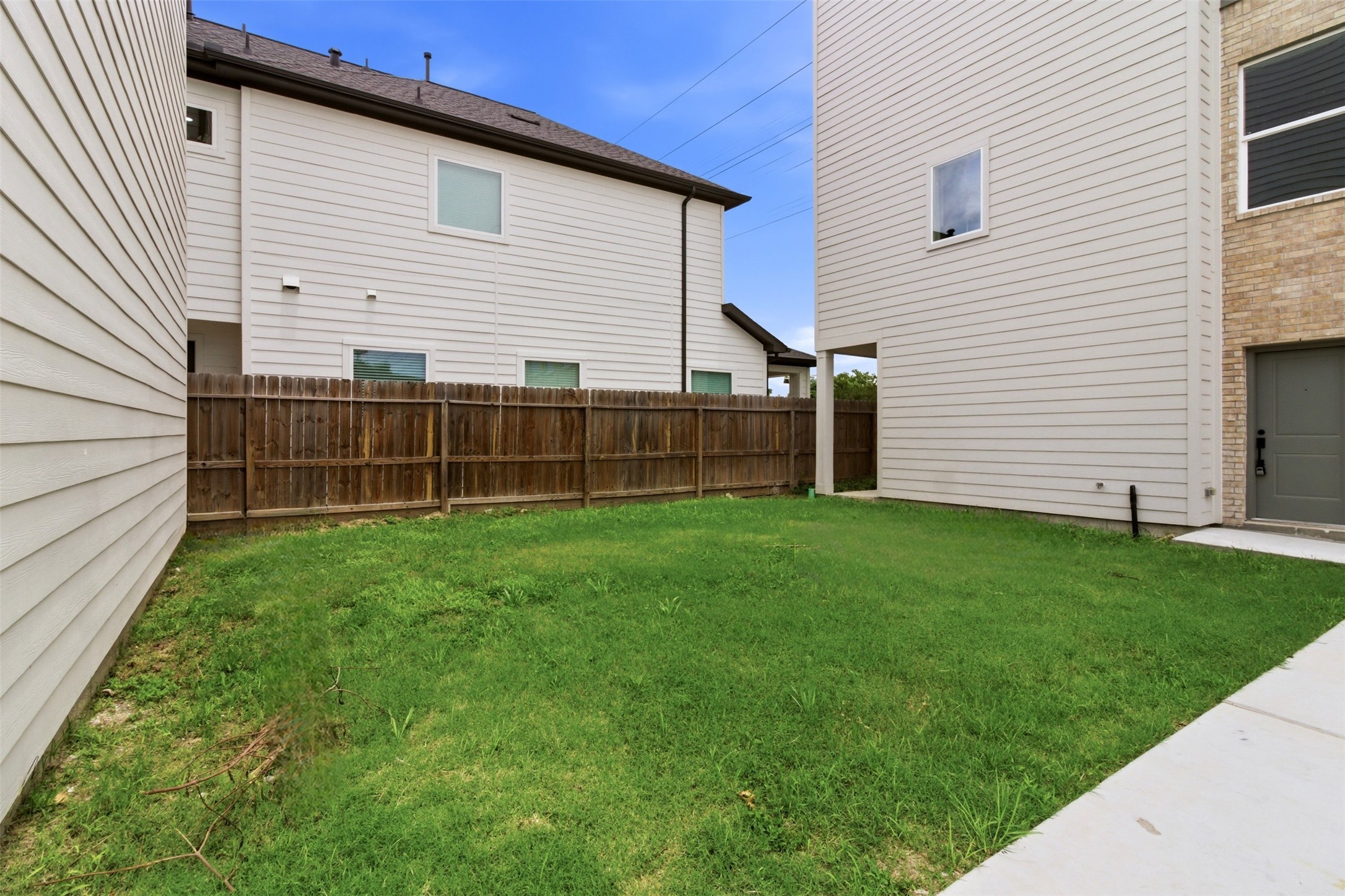 5510 Hardy Street Houston, TX 77009 - Photo 3 of 25