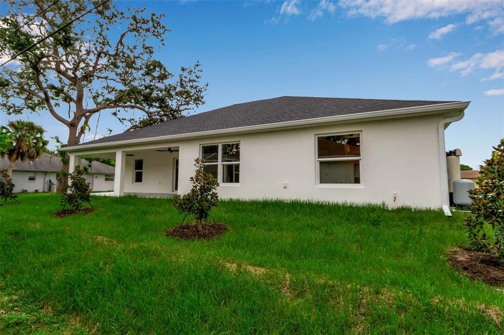 756 Citrus Road Venice, FL 34293 - Photo 10 of 83 Gallery Image 10