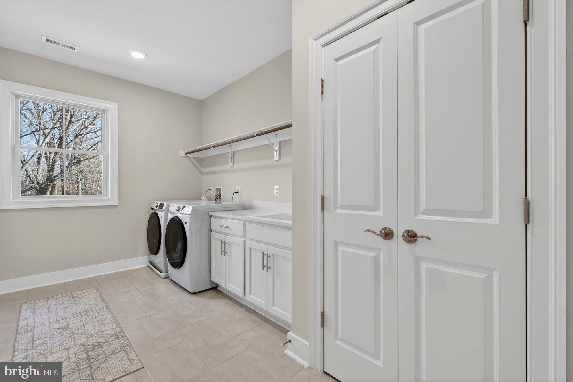 1859 Beulah Road Vienna, VA 22182 - Photo 29 of 72