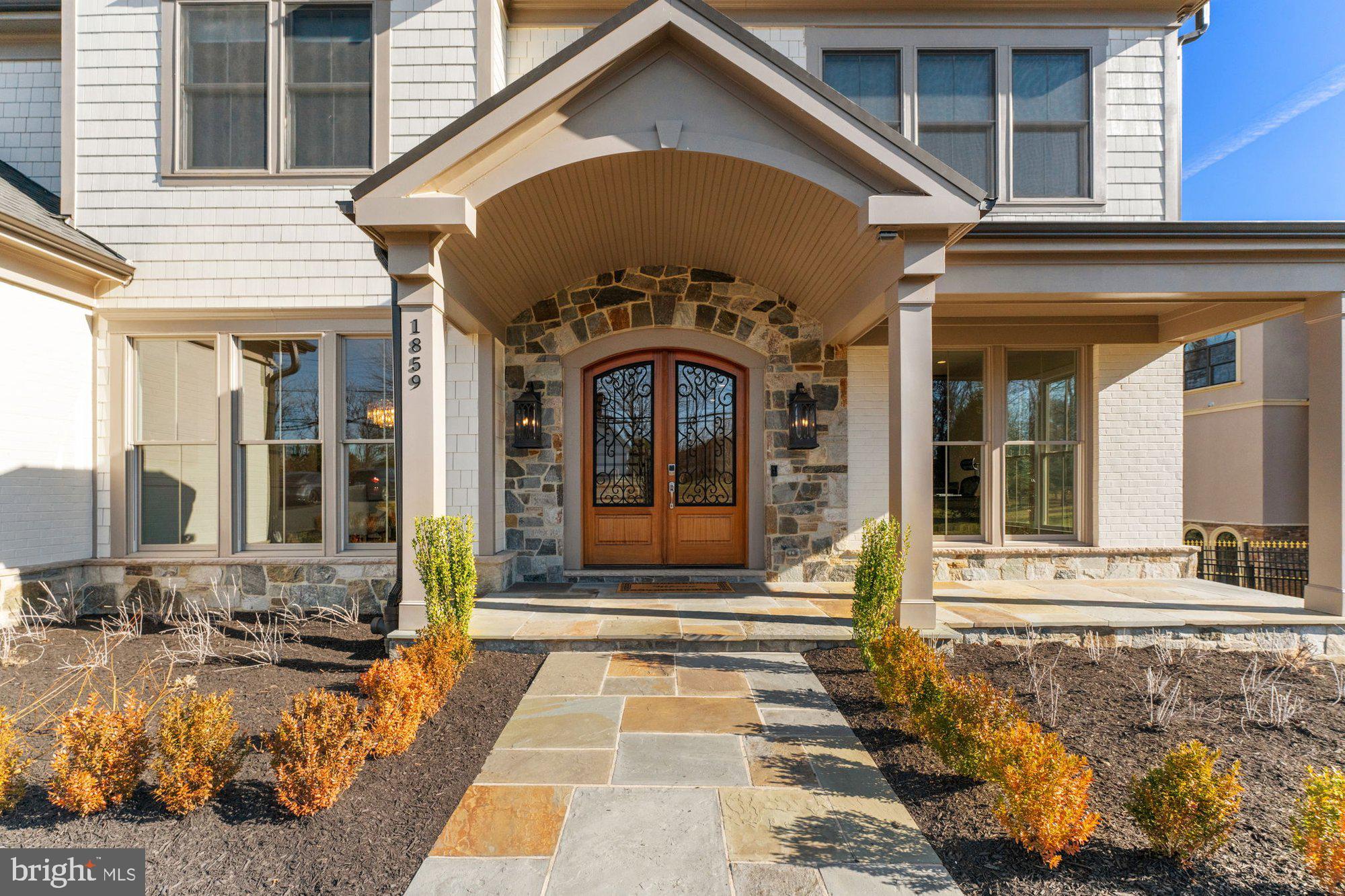 1859 Beulah Road Vienna, VA 22182 - Photo 4 of 72