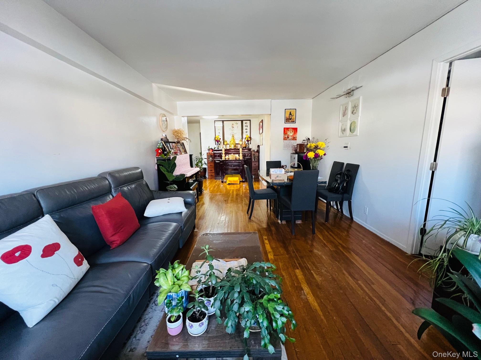 80-35 Springfield Boulevard, Unit 2M Queens, NY 11427 - Photo 2 of 13