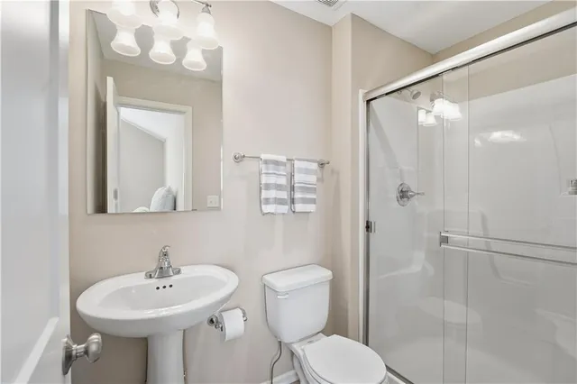 $550,000 | 16936 West 163rd Terrace, Olathe, KS 66062