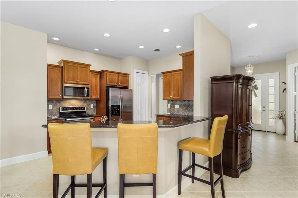 11304 Suffield Street Fort Myers, FL 33913 - Photo 6 of 27 Breakfast Bar